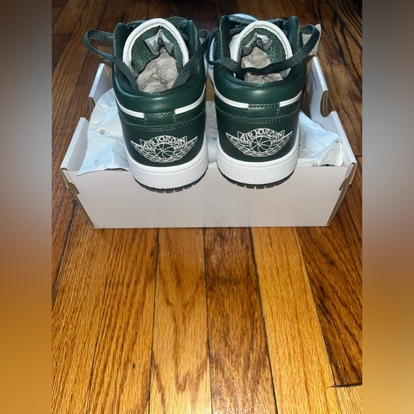 Air Jordan 1 Low - Picture 4 of 6